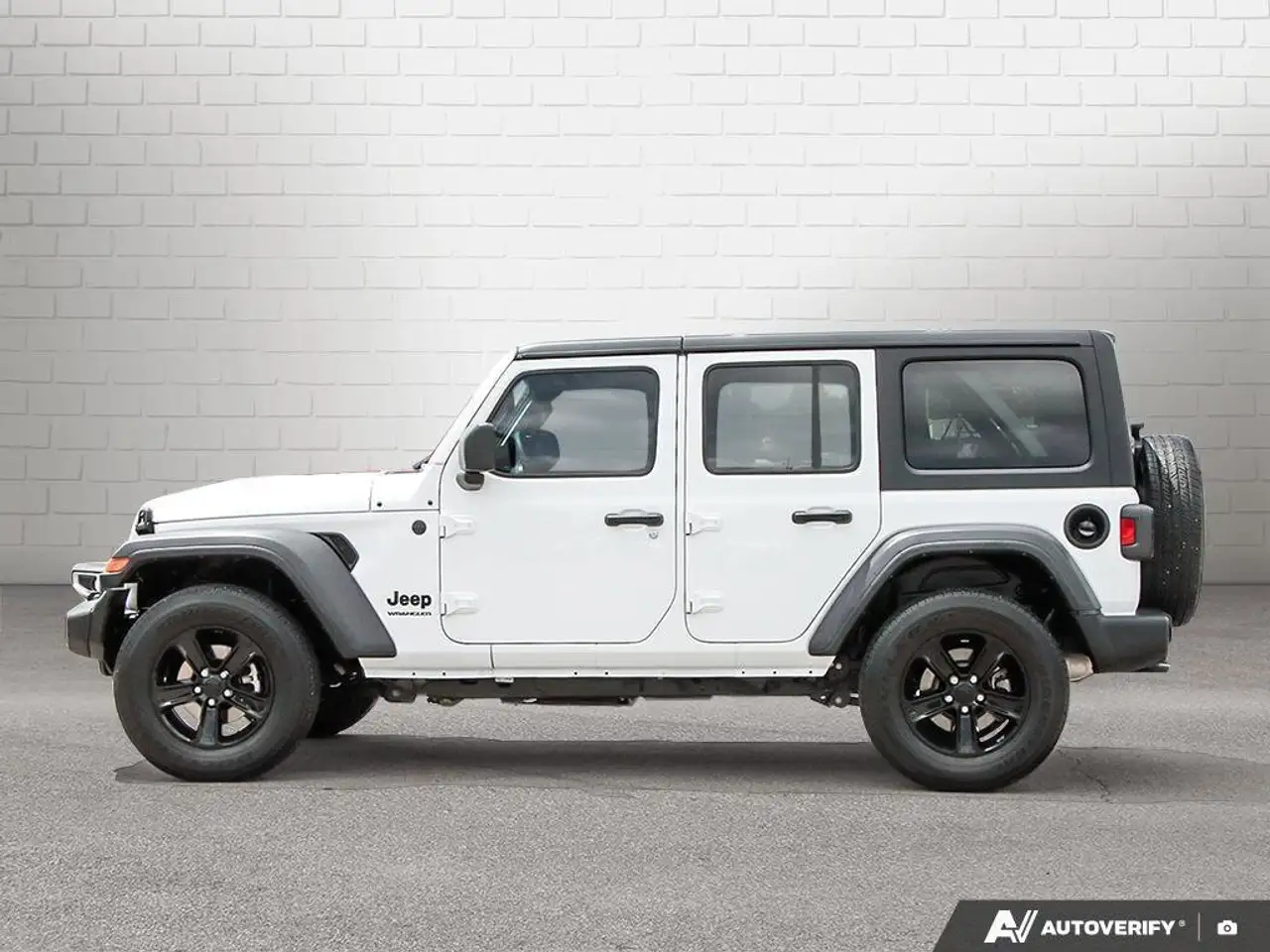 Jeep Wrangler снимка Jeep Wrangler