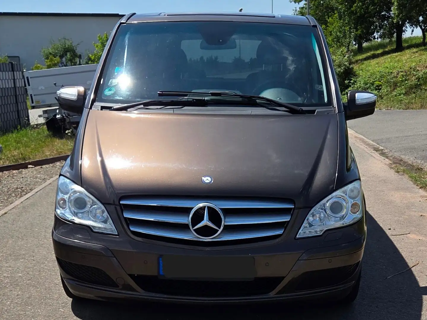 Mercedes-Benz Viano Viano Diesel 3.0 CDI DPF lang Automatik Trend Edit Brun - 1