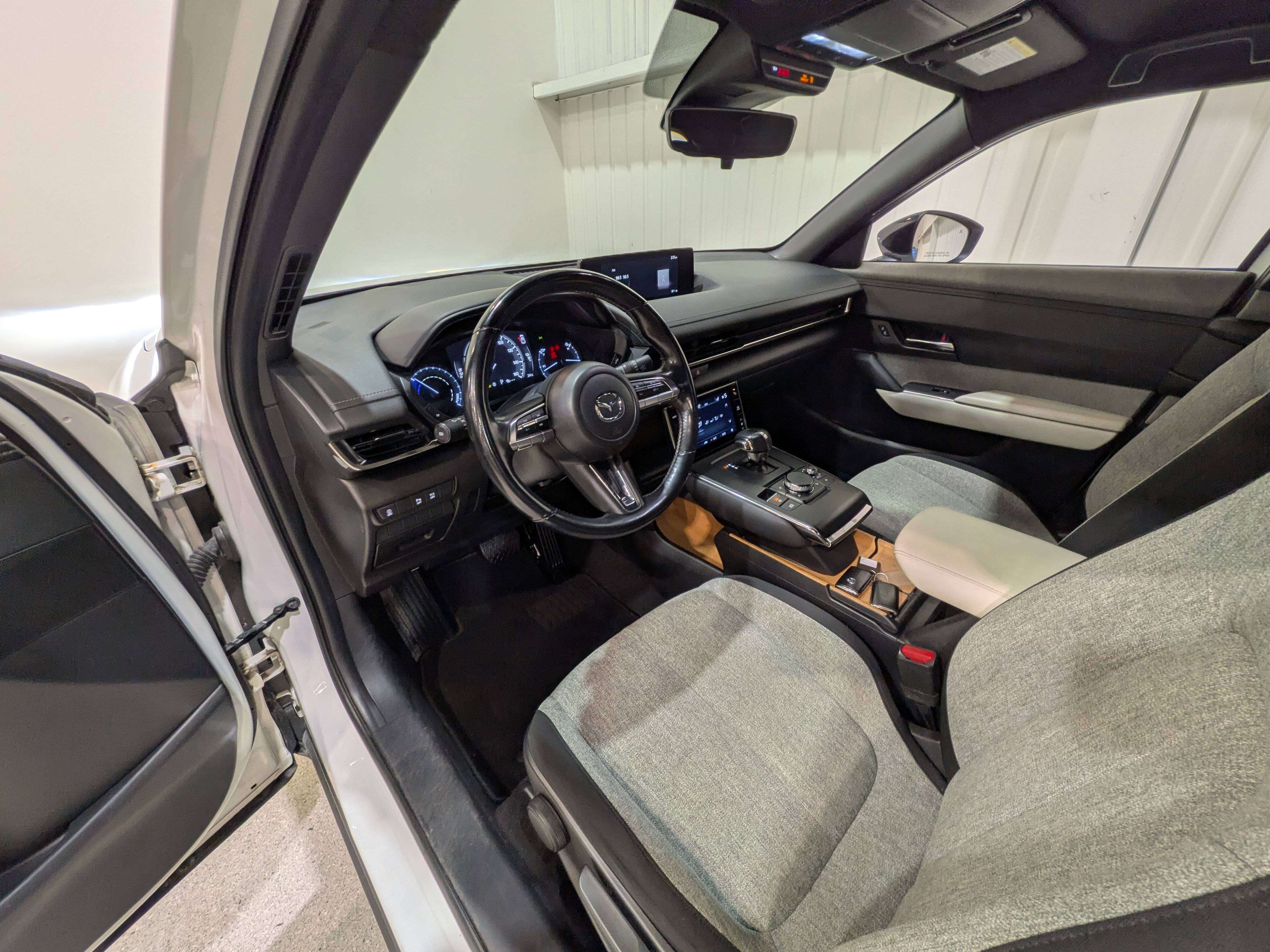 Mazda MX-30 2022