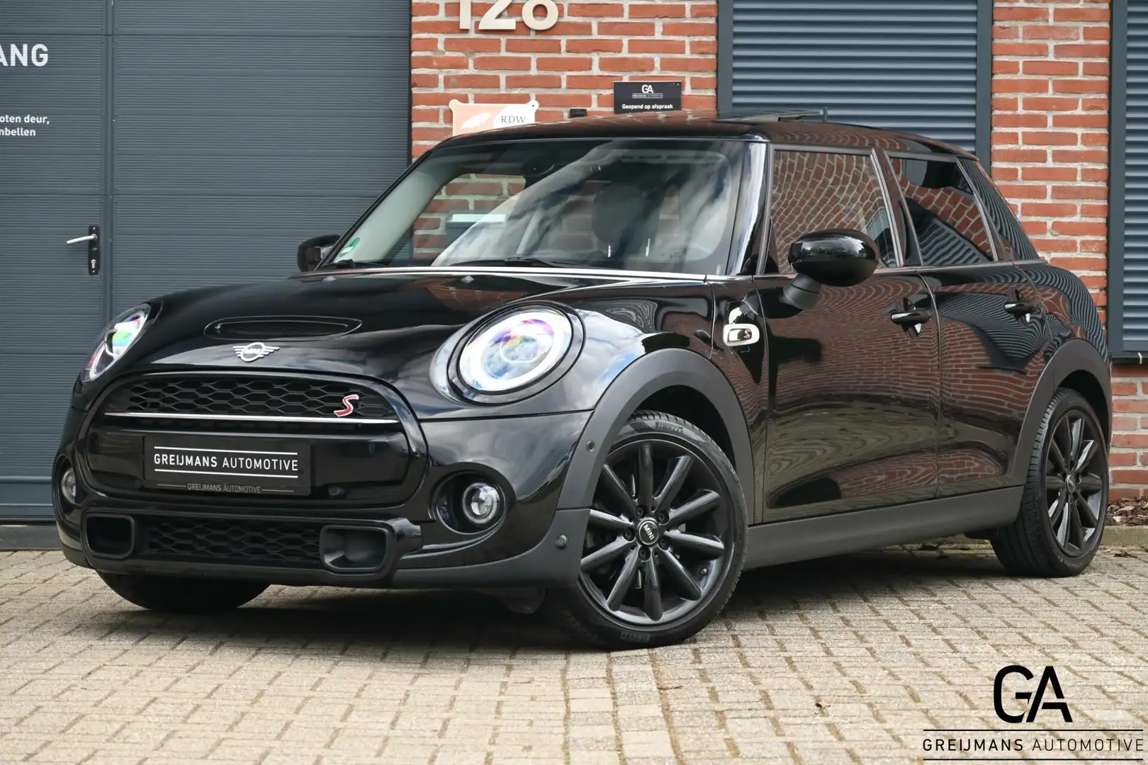 MINI Cooper S Mini 2.0 S|PANORAMADAK|CARPLAY|STOELVERWARMING Zwart - 1