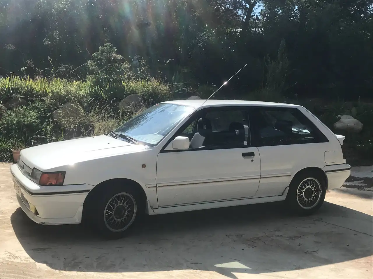 Nissan Sunny 1.8 GTI 16V, foto 3