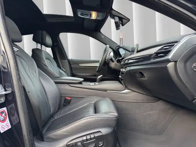 BMW X6 view 14