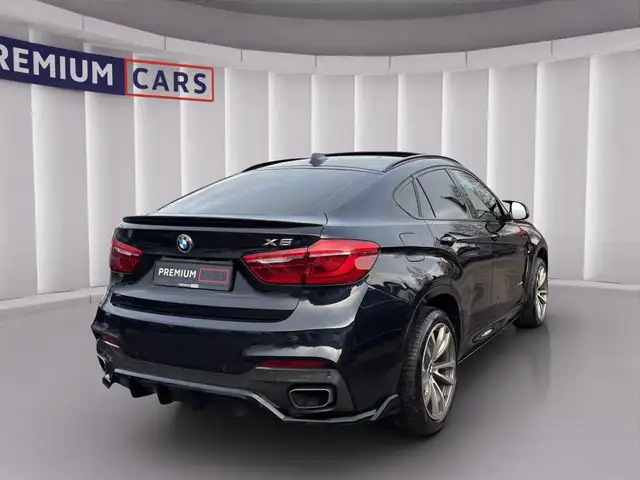 BMW X6 view 5