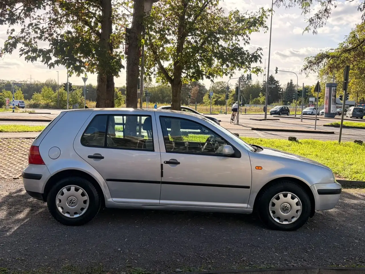 Volkswagen Golf 1.6 Auto Comfortline*Automatik*Tüv Neu*Klim, foto 4