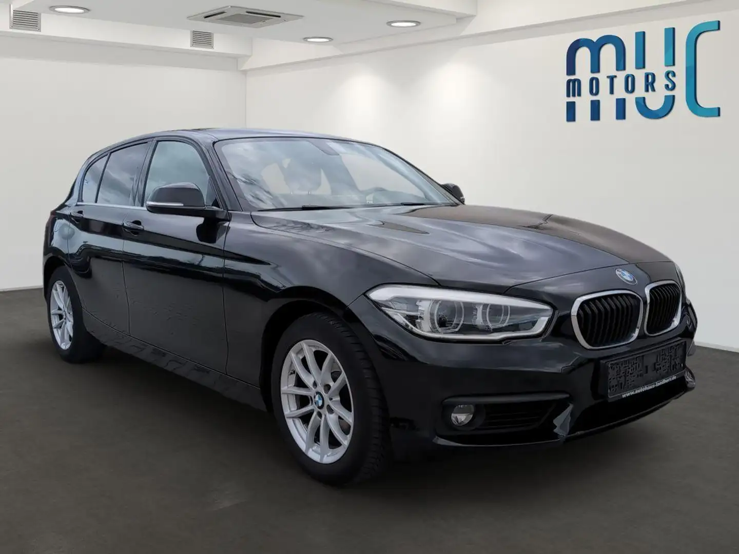 BMW 118 1.5 i Advantage ~LED~Navi Schwarz - 2