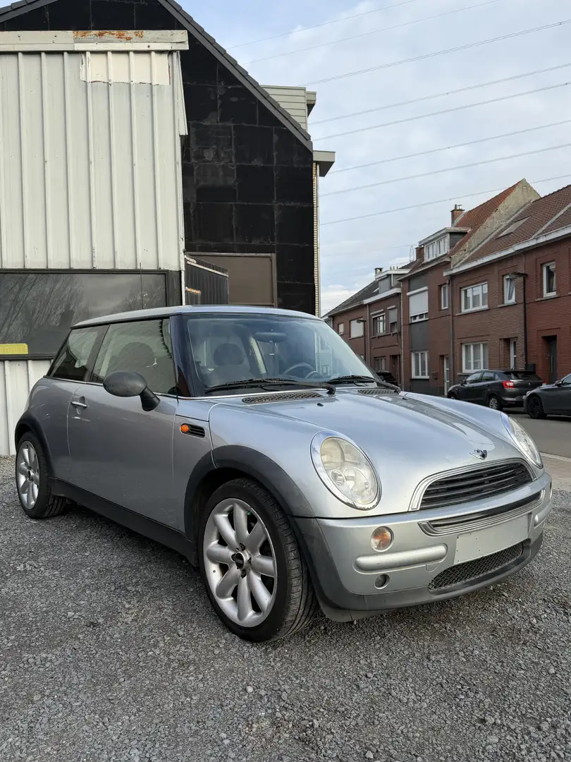 MINI Cooper 1.6i 16v prete a immatriculer tres propre - 1