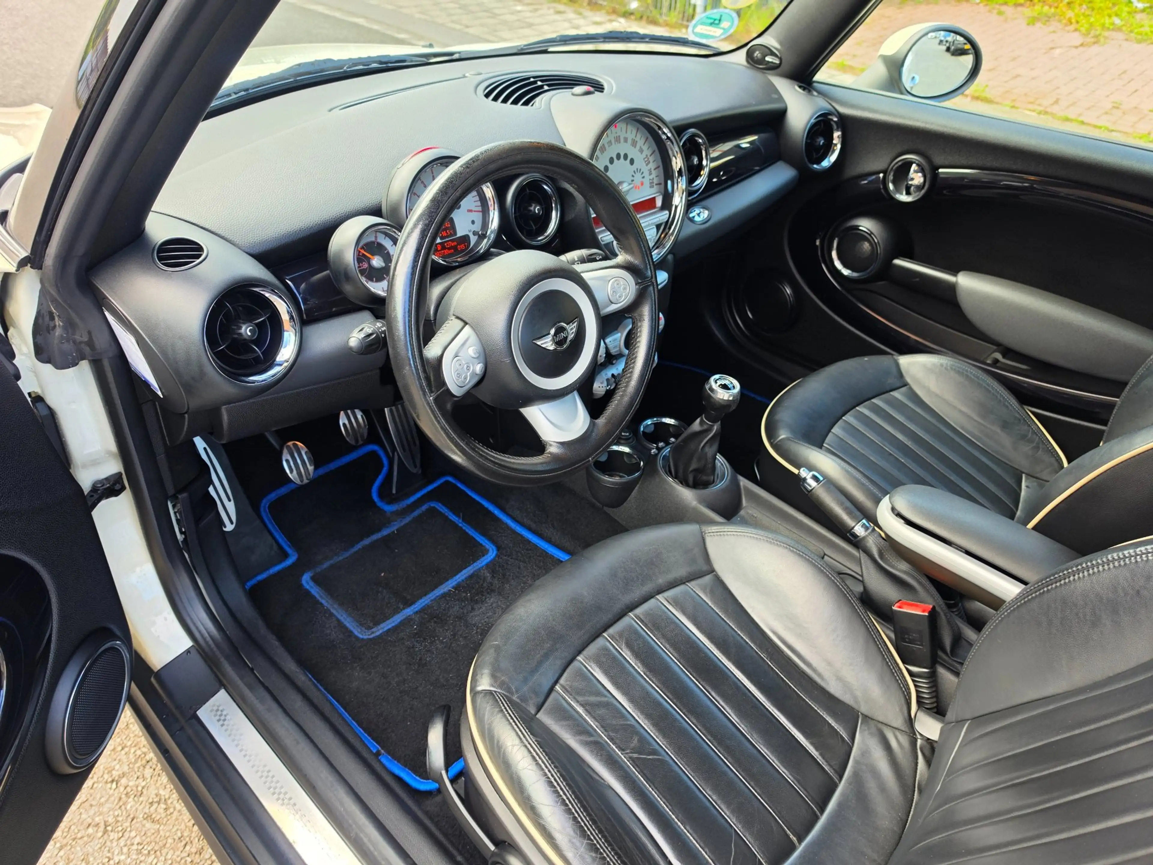 MINI Cooper S Cabrio 1.6 Chili Cabrio Xenon NAP — photo 3