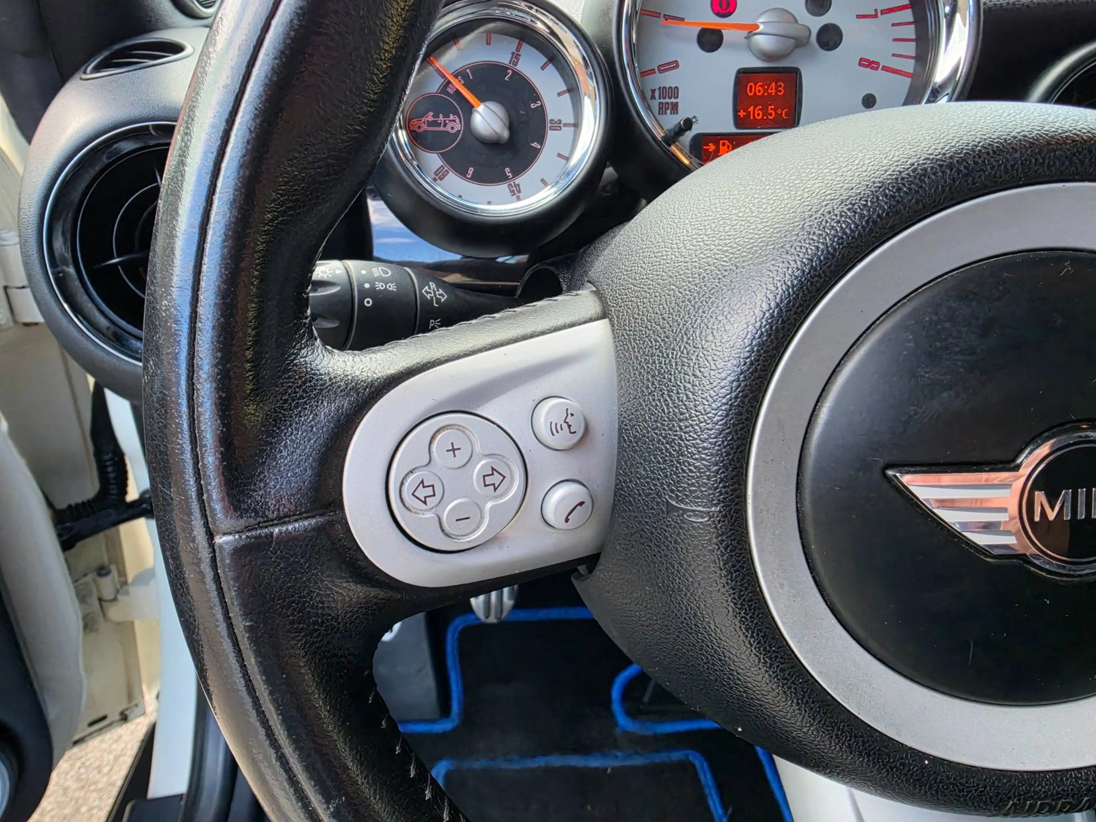 MINI Cooper S Cabrio 1.6 Chili Cabrio Xenon NAP — photo 11