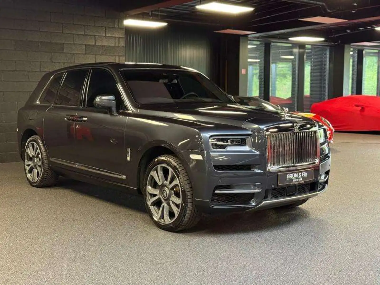 Rolls-Royce Cullinan V12 6.75 Bi-Turbo Gris - 1