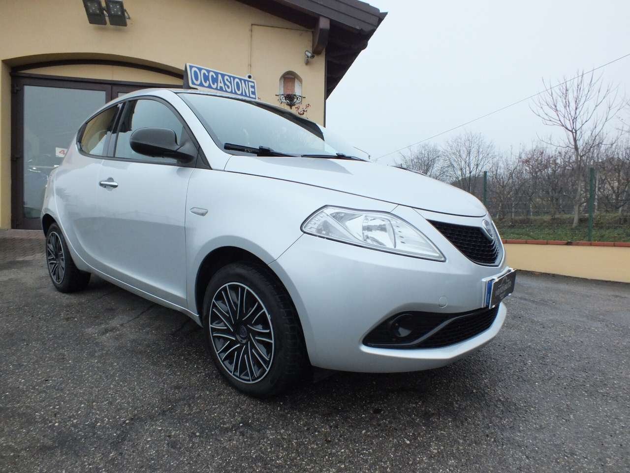 Lancia Ypsilon 1.2 69 CV 5/P S&S Gold UNIPROPRIETARIO