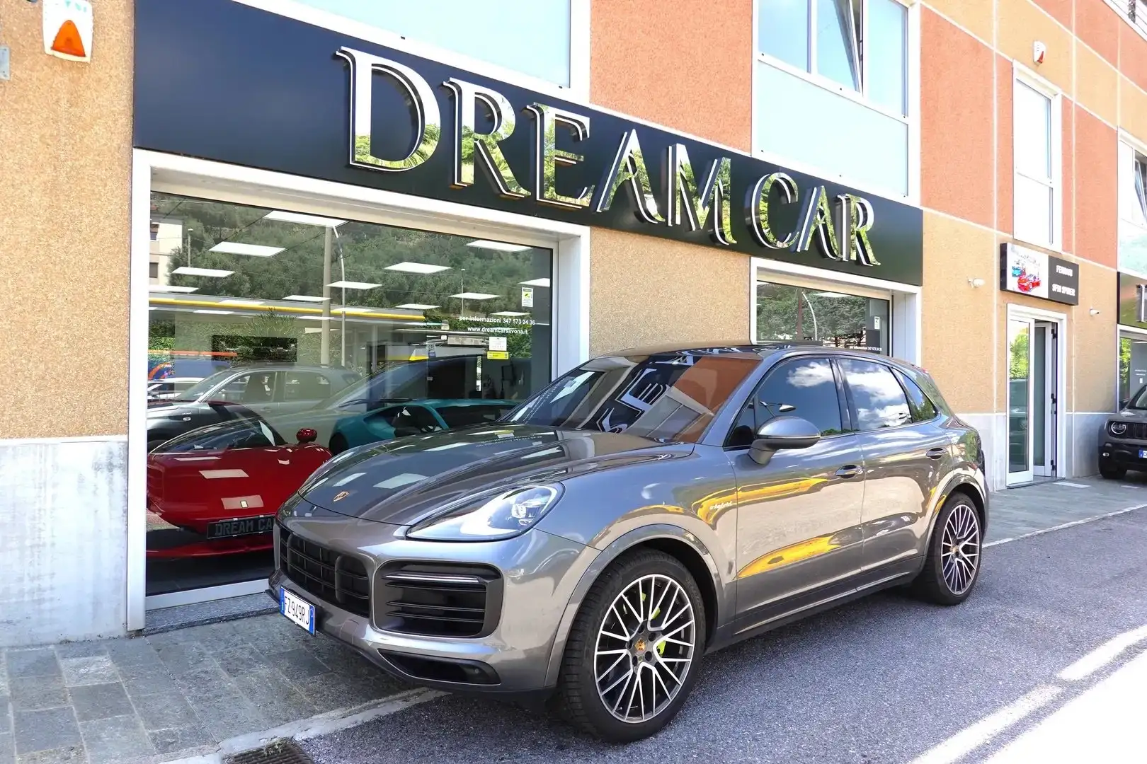 Porsche Cayenne 3.0 V6 E-Hybrid Gris - 1