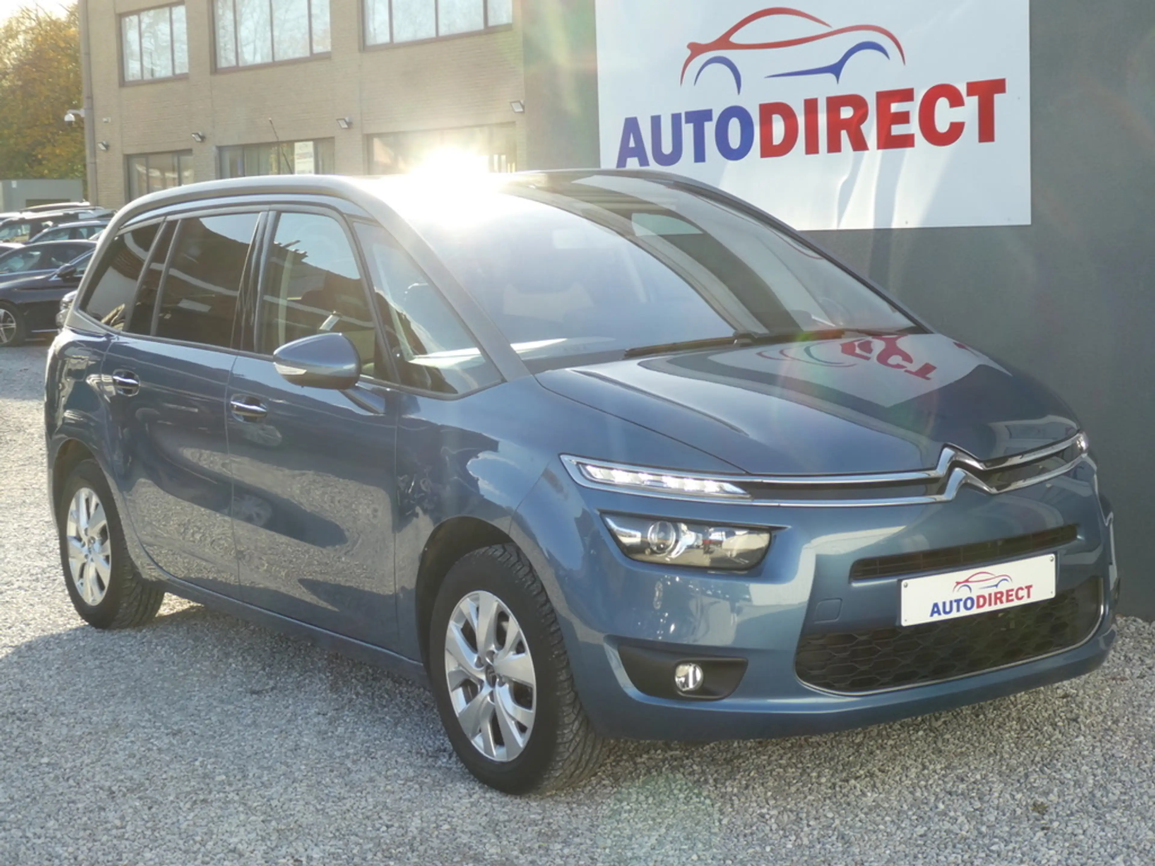 Citroen Grand C4 Picasso 1.2 Exclusive Xenon, Navi, Pano, Camera, Airco — photo 6