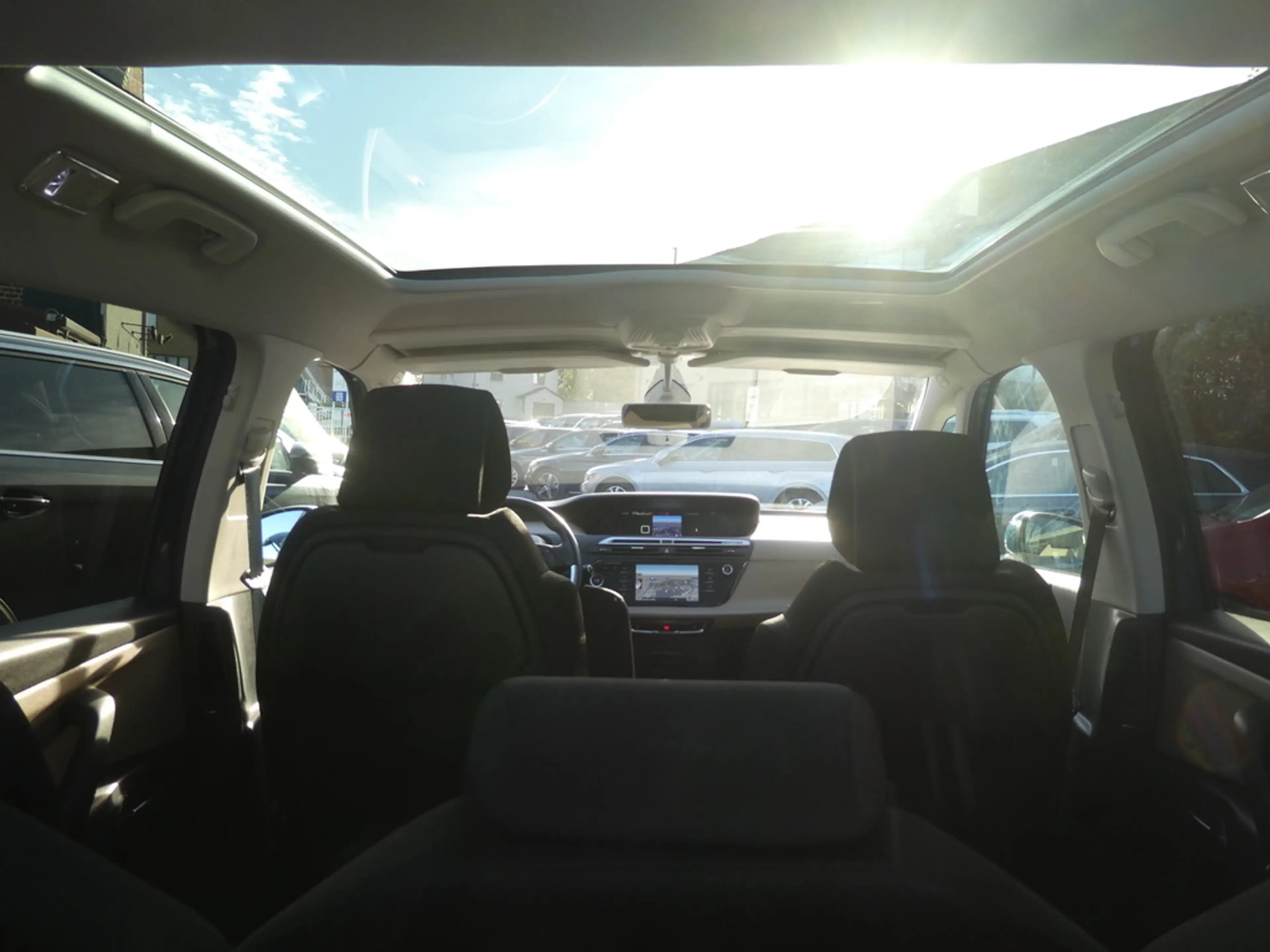 Citroen Grand C4 Picasso 1.2 Exclusive Xenon, Navi, Pano, Camera, Airco — photo 9