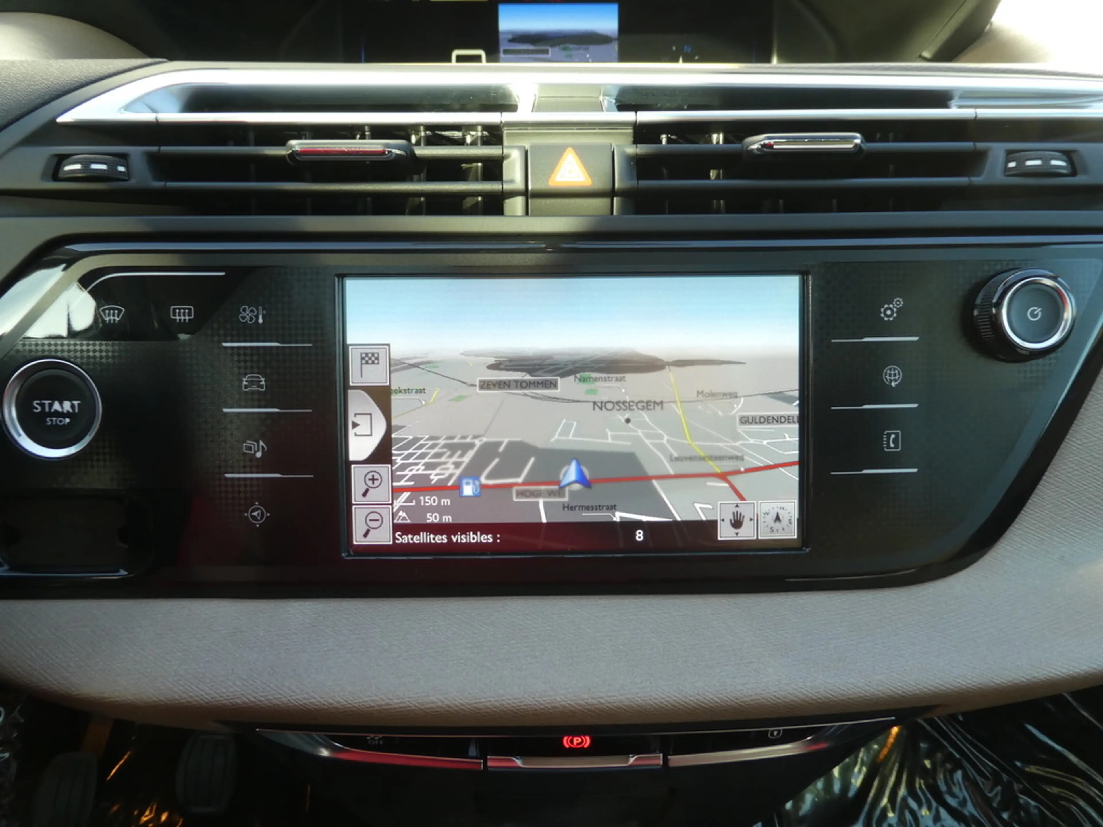 Citroen Grand C4 Picasso 1.2 Exclusive Xenon, Navi, Pano, Camera, Airco — photo 11