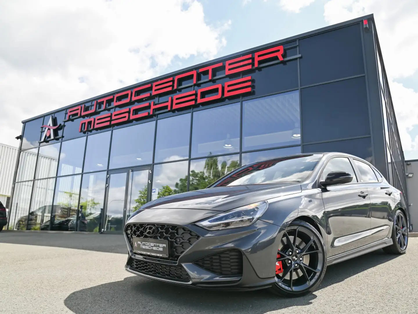 Hyundai i30 N Performance Fastback 8-DCT* Navi* AHK* Grijs - 1