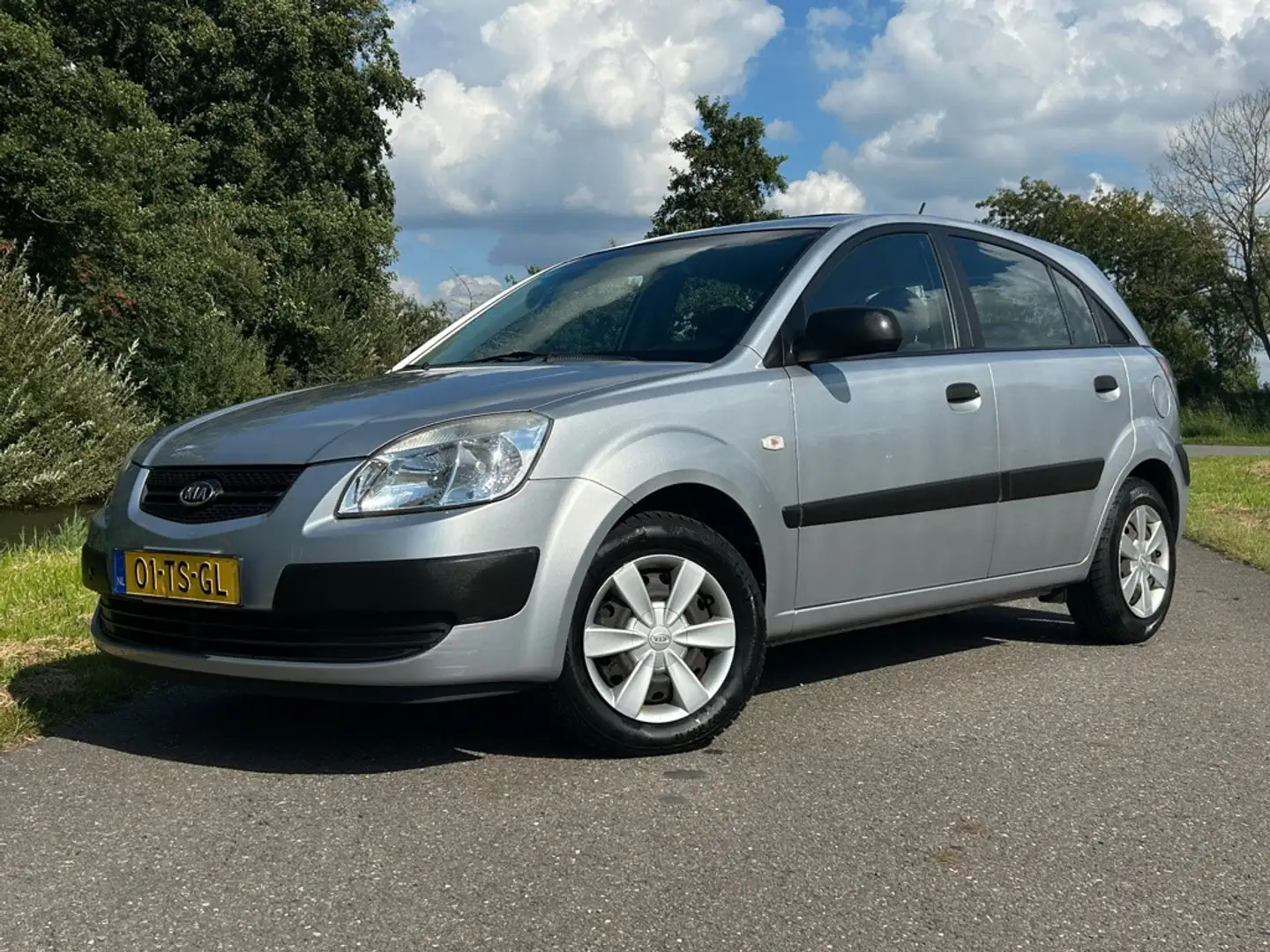 Kia Rio 1.4 X-pect | Goed onderhouden | Nieuwe Koppeling | Gris - 1