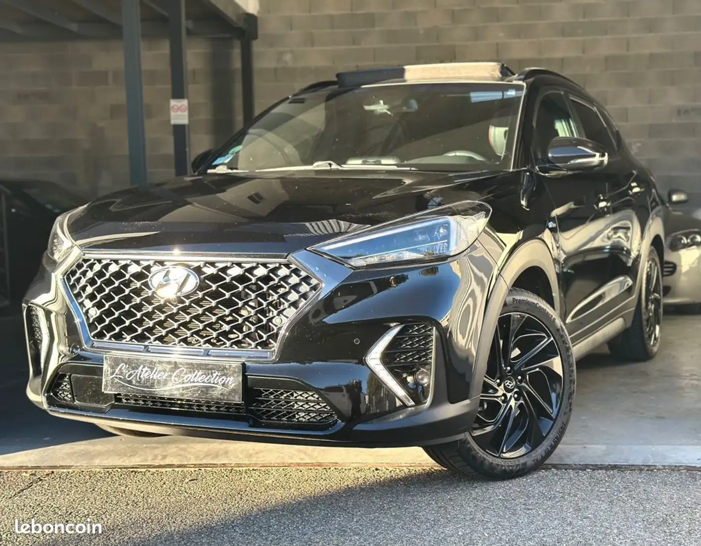 Hyundai TUCSON N Line 4WD DCT7 136CV TOIT PANORAMIQUE SIEGES CHAUFFANT GARANTIE 12 MOIS Noir - 1
