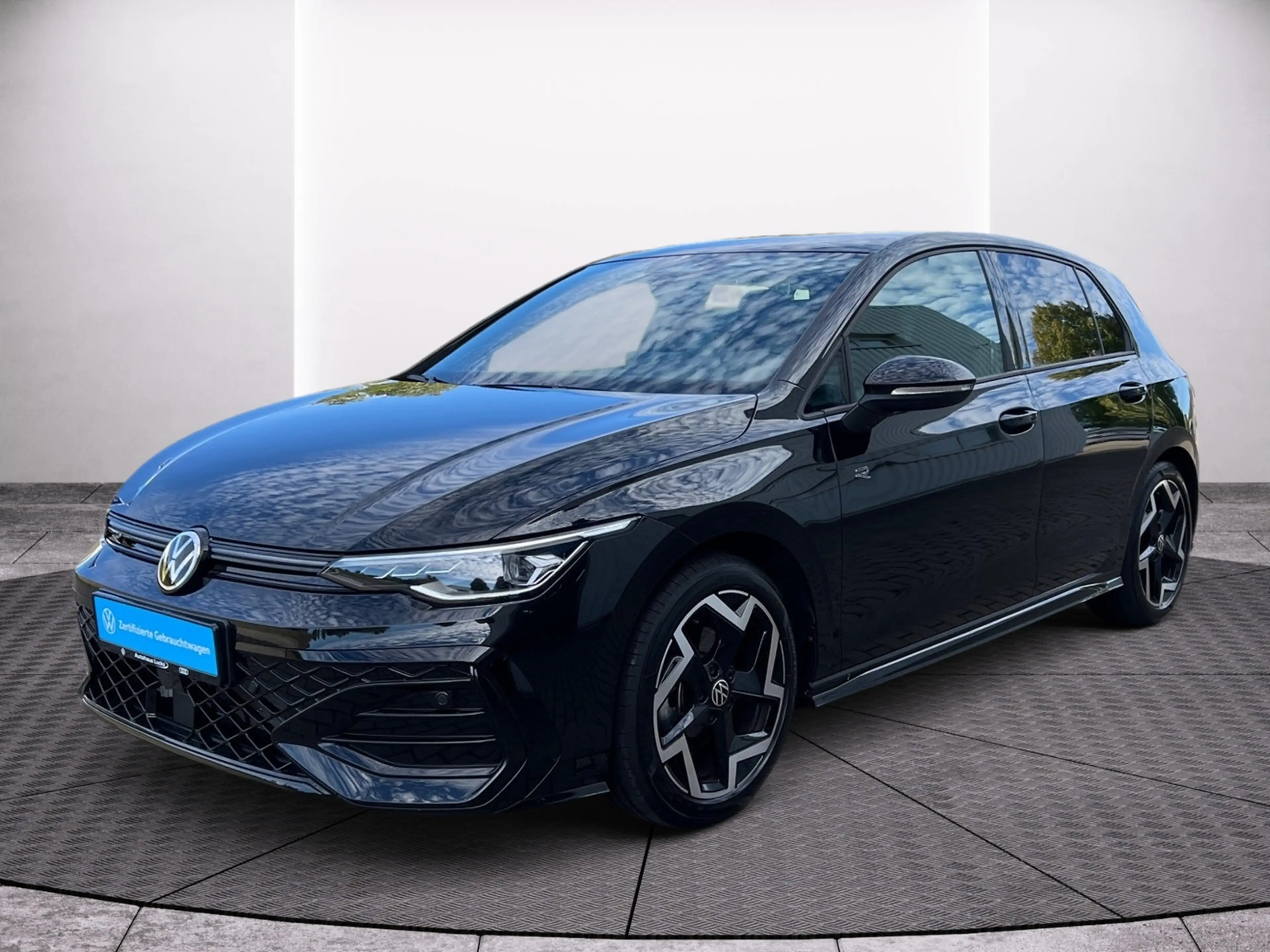 Volkswagen Golf R -Line 1.5 TSI Black Style Kamera Sound — photo 2