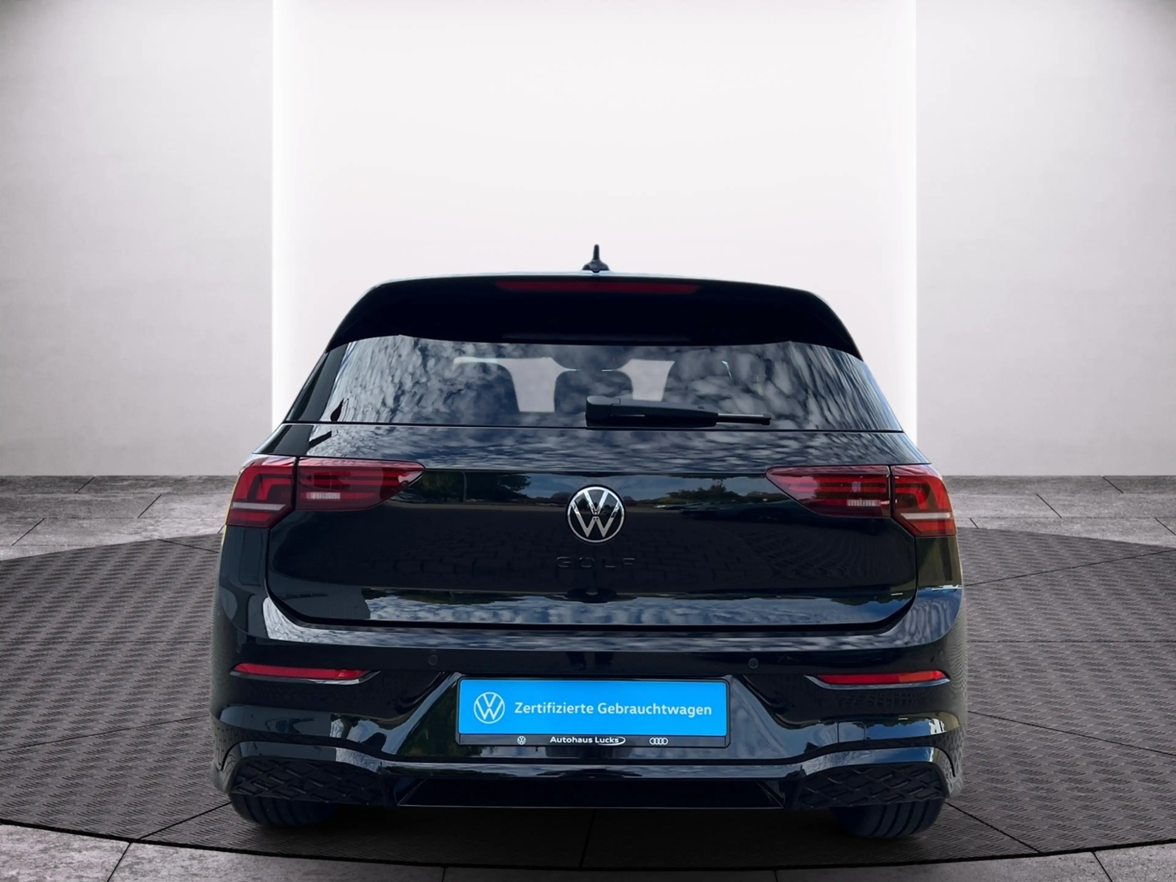 Volkswagen Golf R -Line 1.5 TSI Black Style Kamera Sound — photo 7