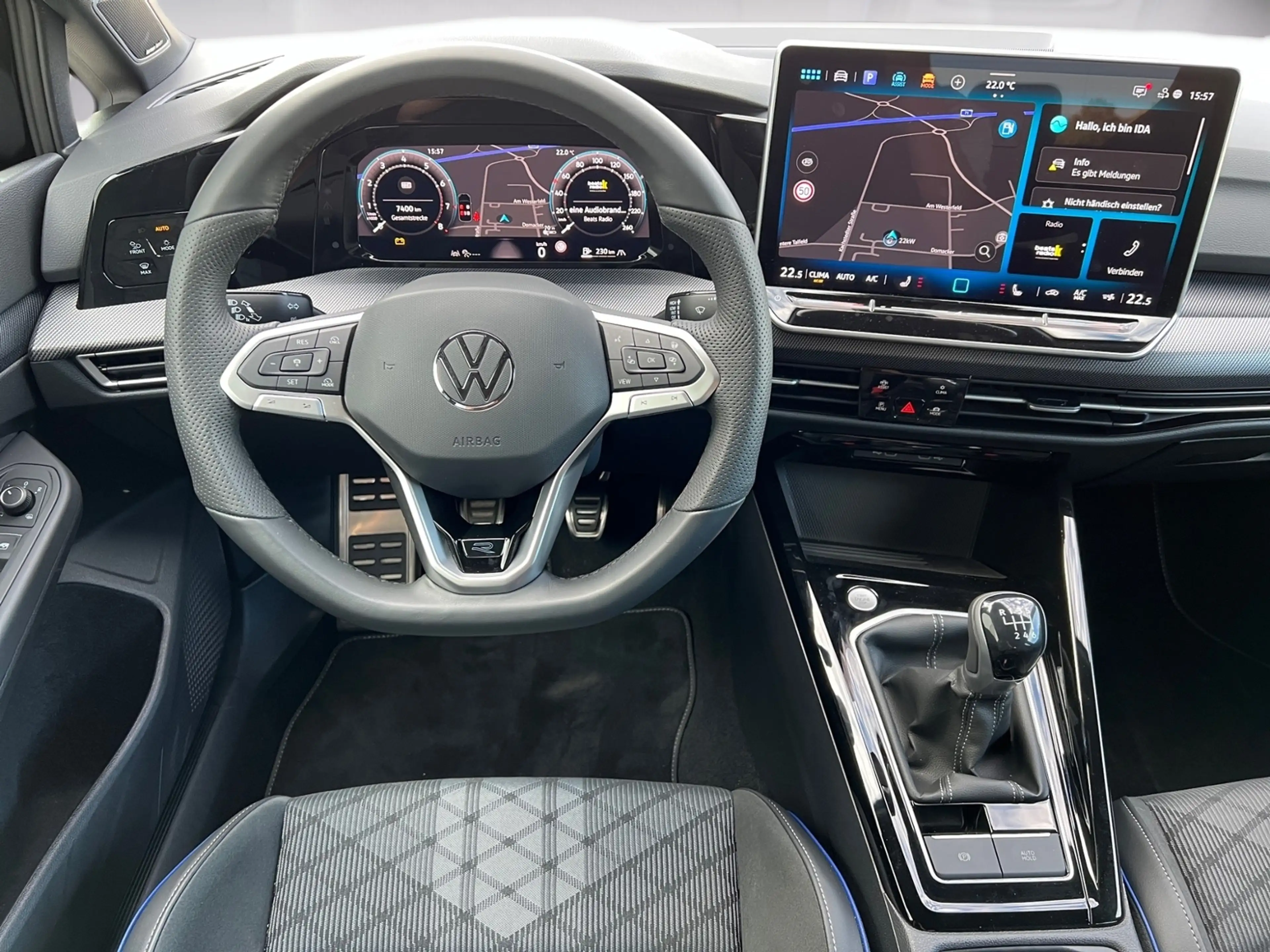 Volkswagen Golf R -Line 1.5 TSI Black Style Kamera Sound — photo 11