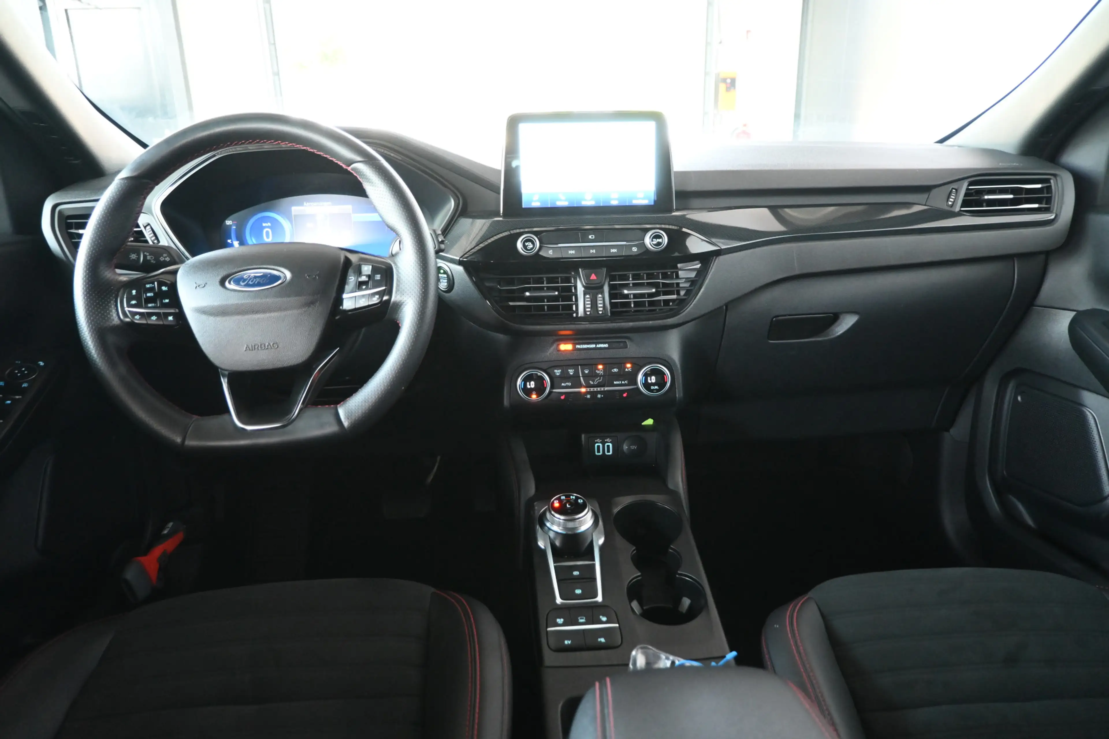 Ford Kuga 2.5 PHEV Vignale Automaat Navigatie Stoelverwarmin — photo 2