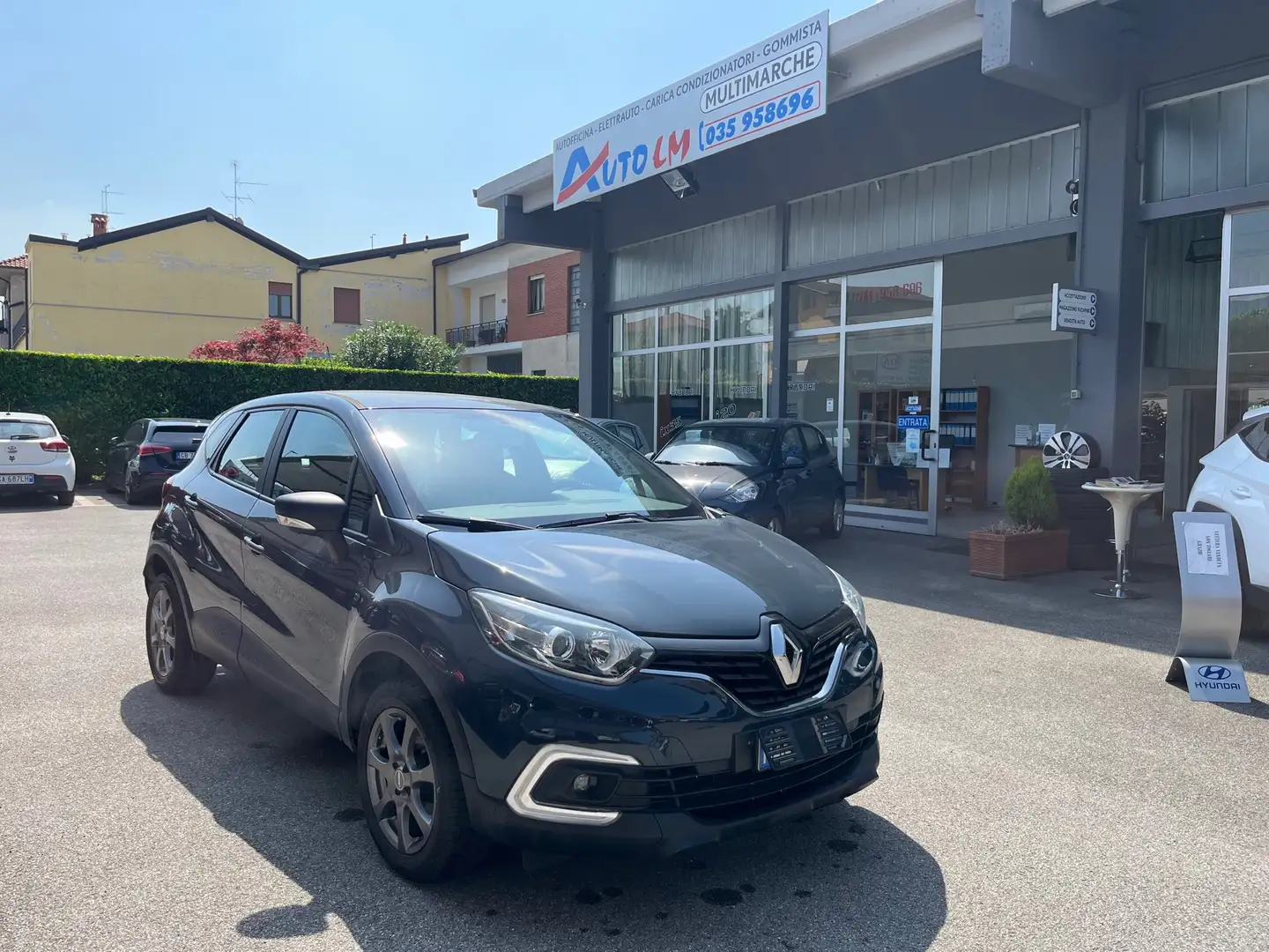 Renault Captur 0.9 tce Intens 90cv - Ok Neopatentati Grijs - 1