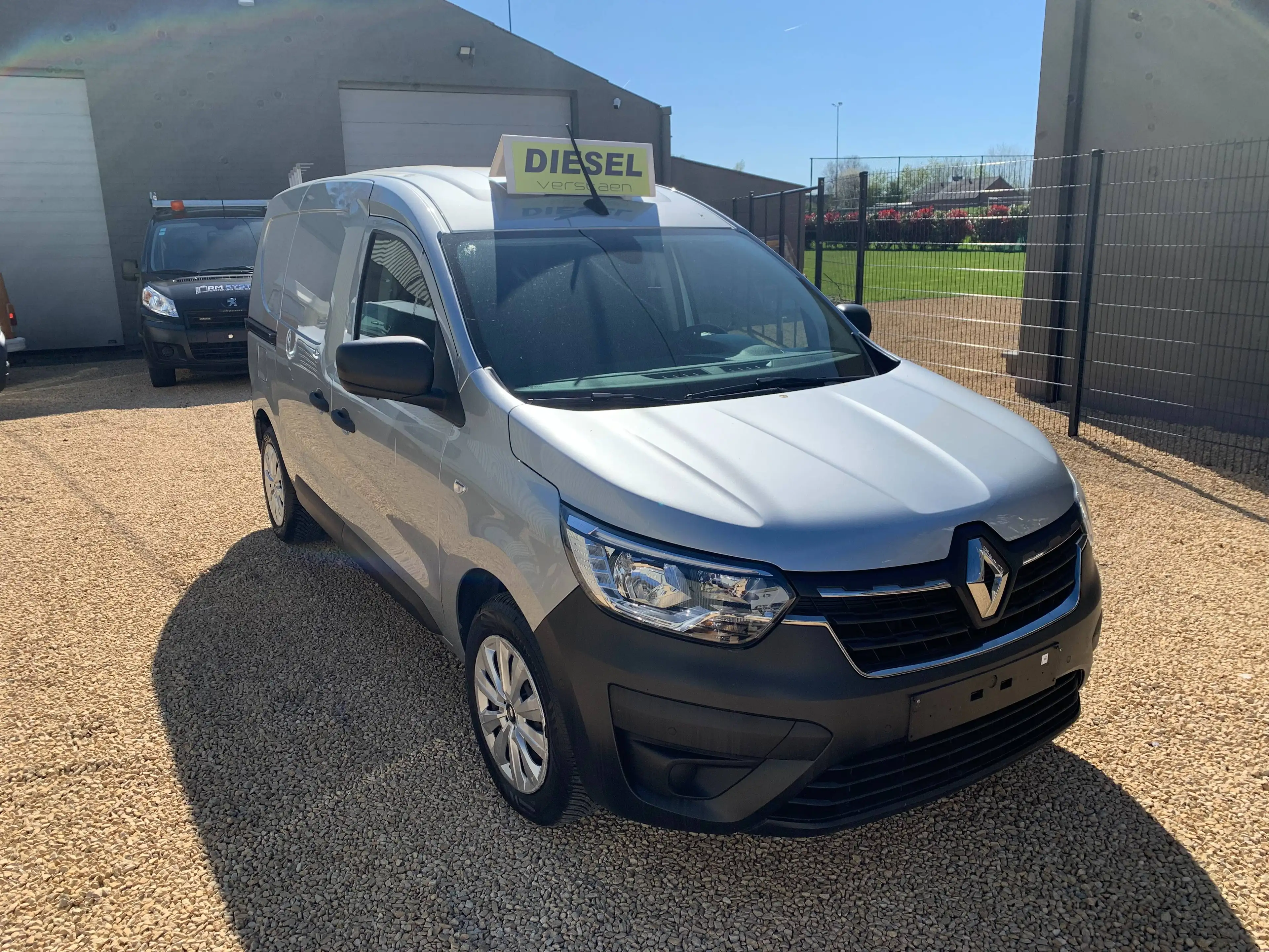 Renault Express — photo 7