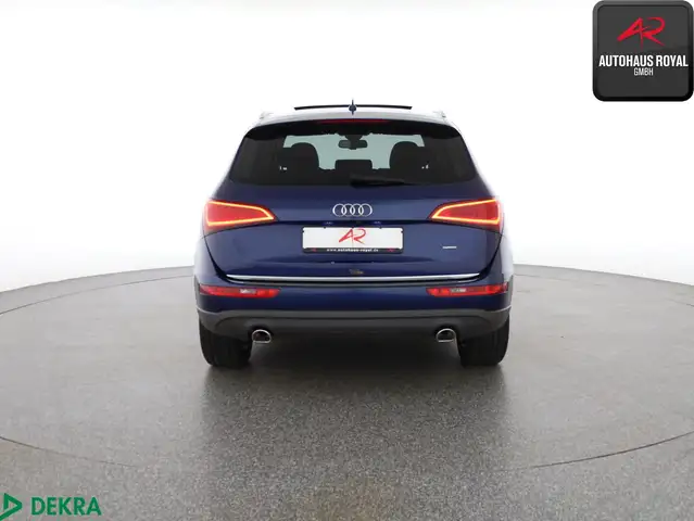 Audi Q5 view 4