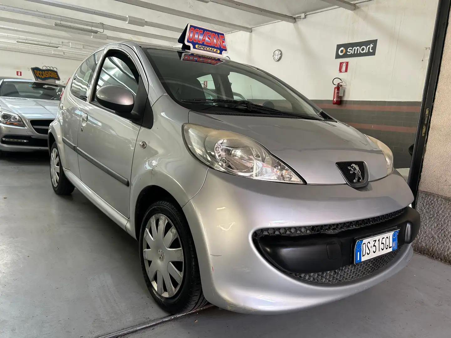 Peugeot 107 107 2005 5p 1.0 12v Urban Move Argento - 1