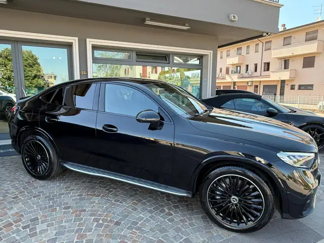 Mercedes-Benz GLC view 10