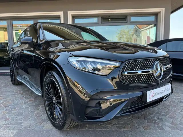 Mercedes-Benz GLC view 2