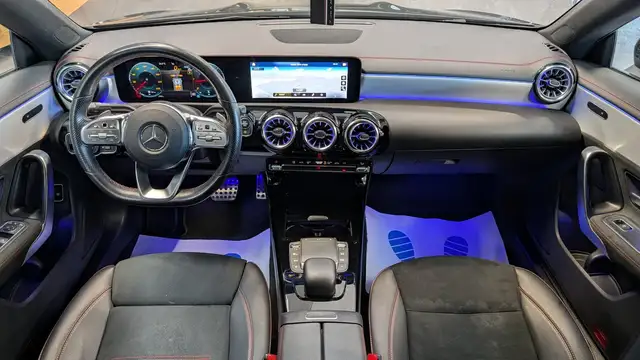 Mercedes-Benz Cla view 10