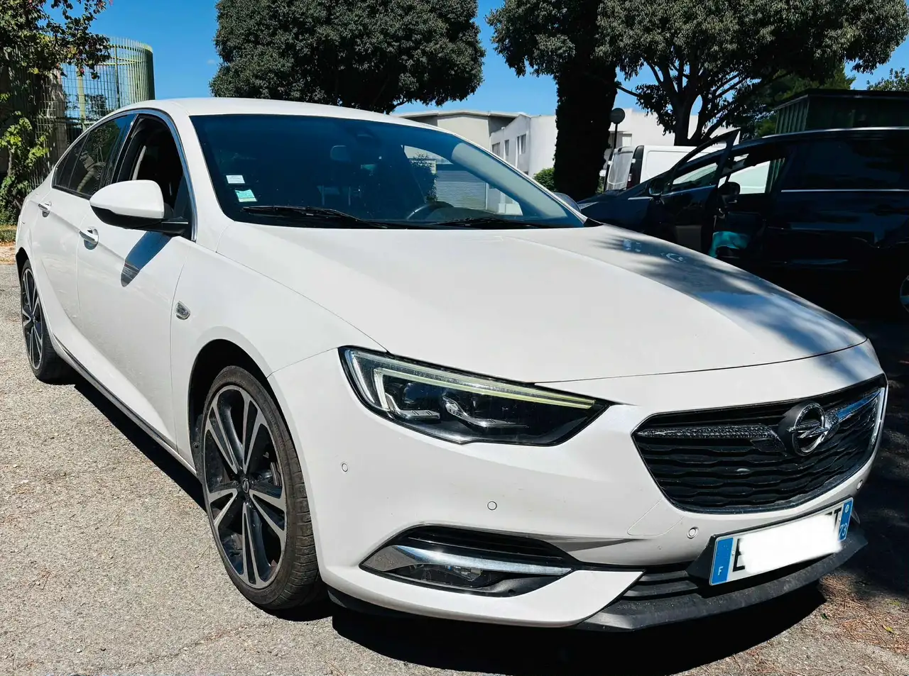 Opel Insignia Grand Sport 2.0 D 170 ch BlueInjection E