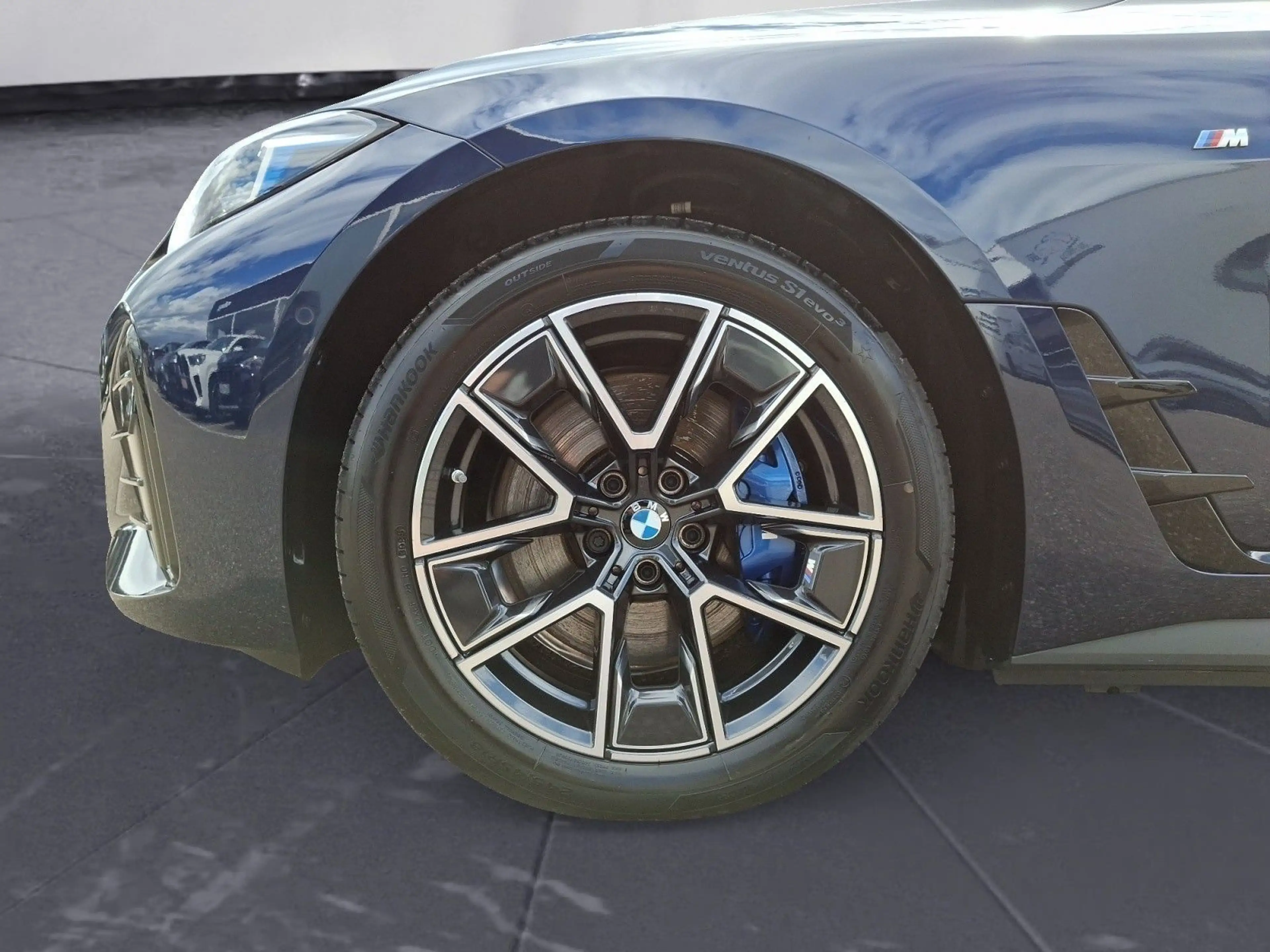 BMW i4 M60 xDrive Driving Assistant Pro AHK Harman K — photo 8