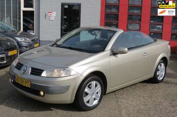 Coupé-Cabriolet 1.6-16V Privilège Luxe .