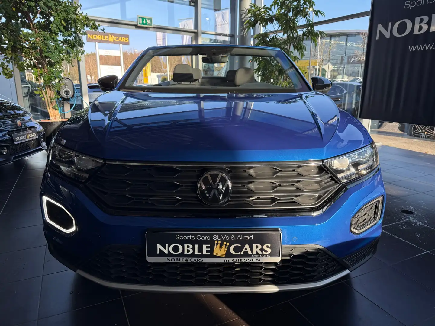 Volkswagen T-Roc Cabriolet ACT LED NAVI SHZ Bleu - 2