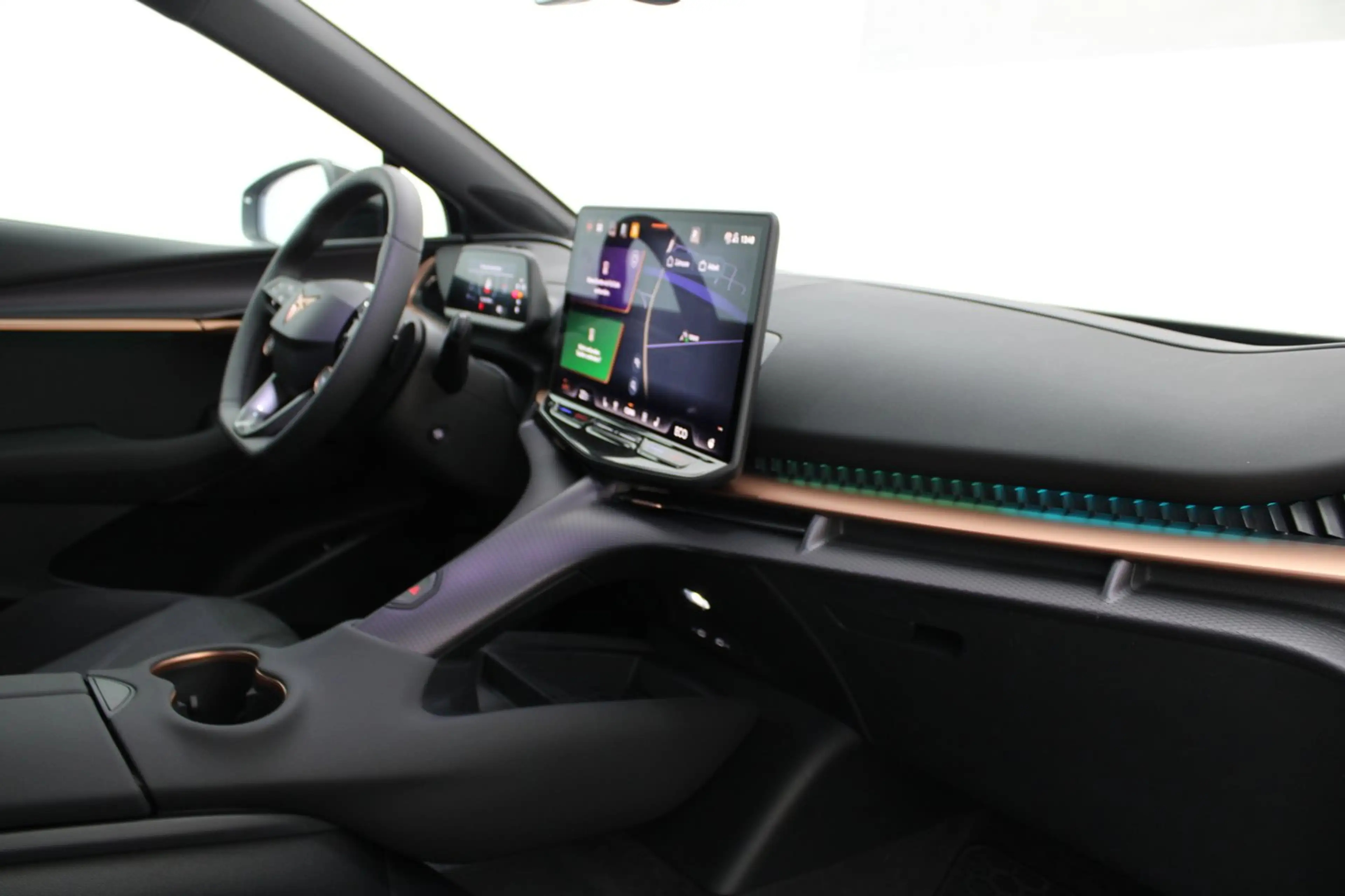 CUPRA Tavascan 210kW/286PS — photo 7