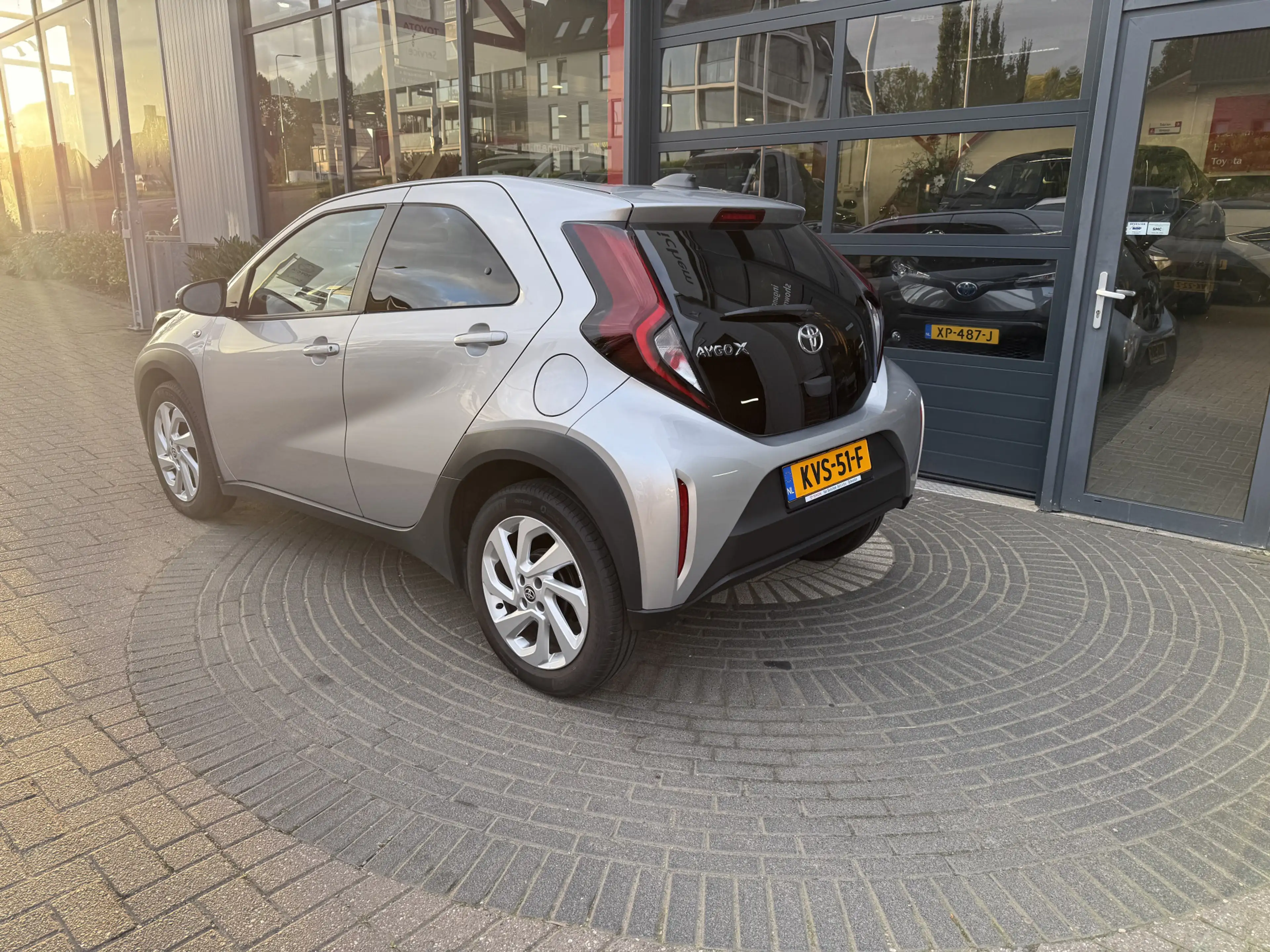 Toyota Aygo X 1.0 VVT-i MT Play — photo 4