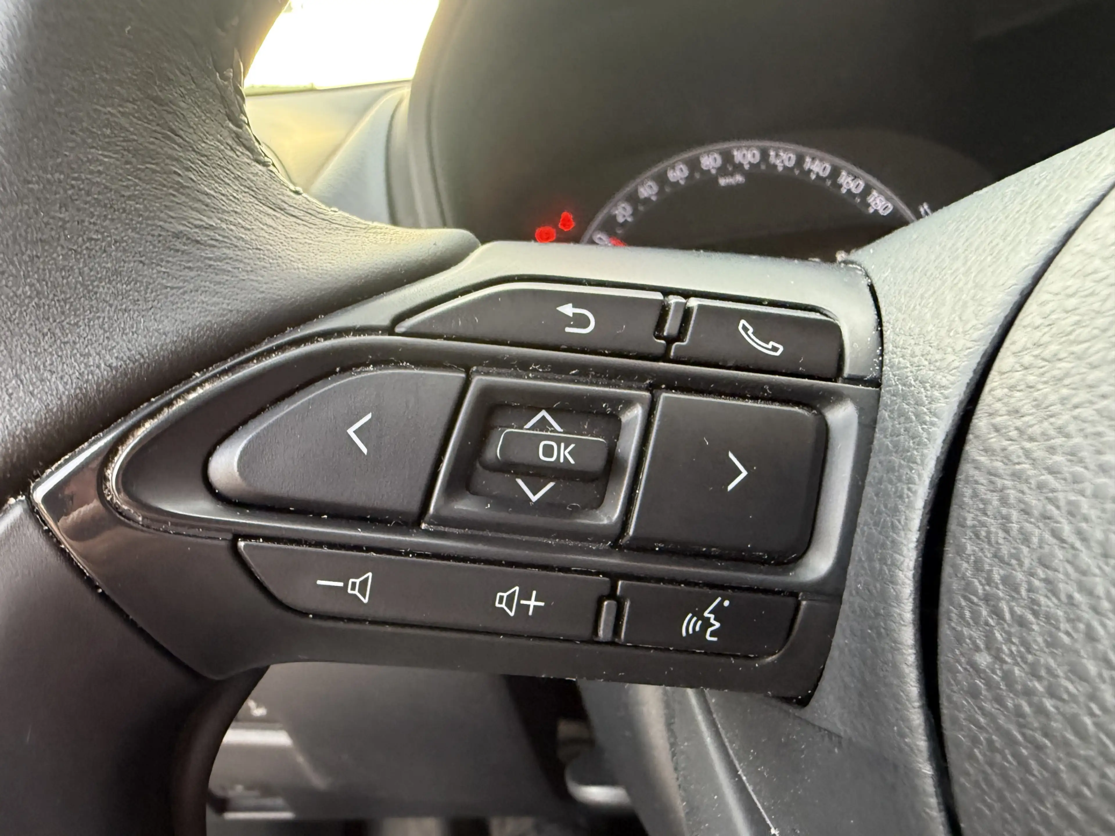 Toyota Aygo X 1.0 VVT-i MT Play — photo 12