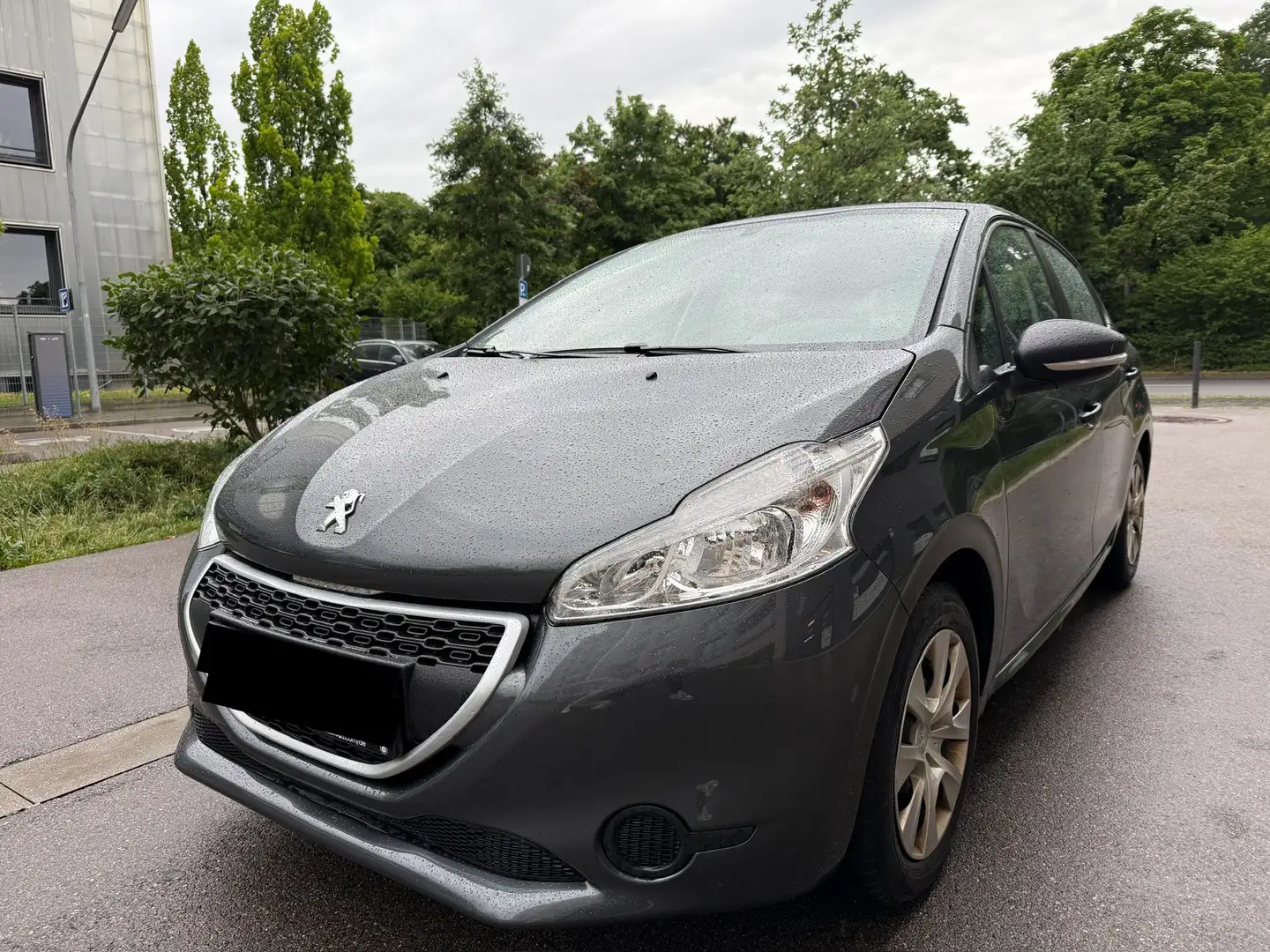 Peugeot 208 68 VTI Access 5-Türig TÜV NEU-KLIMA-TEMP Schwarz - 2