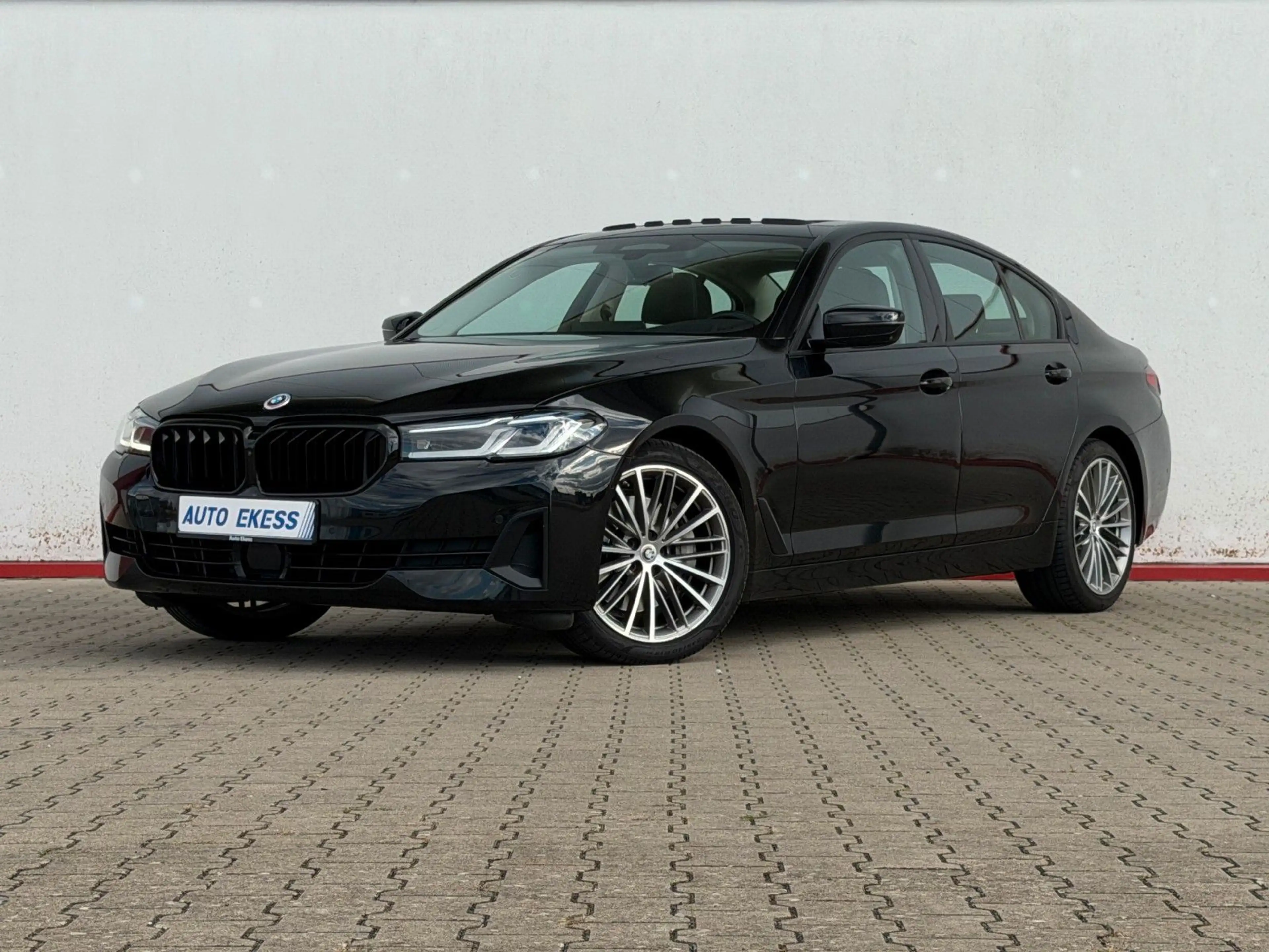 BMW 540 i xDrive Luxury Line ACC*HuD*AHK*STANDHEIZUNG — photo 3