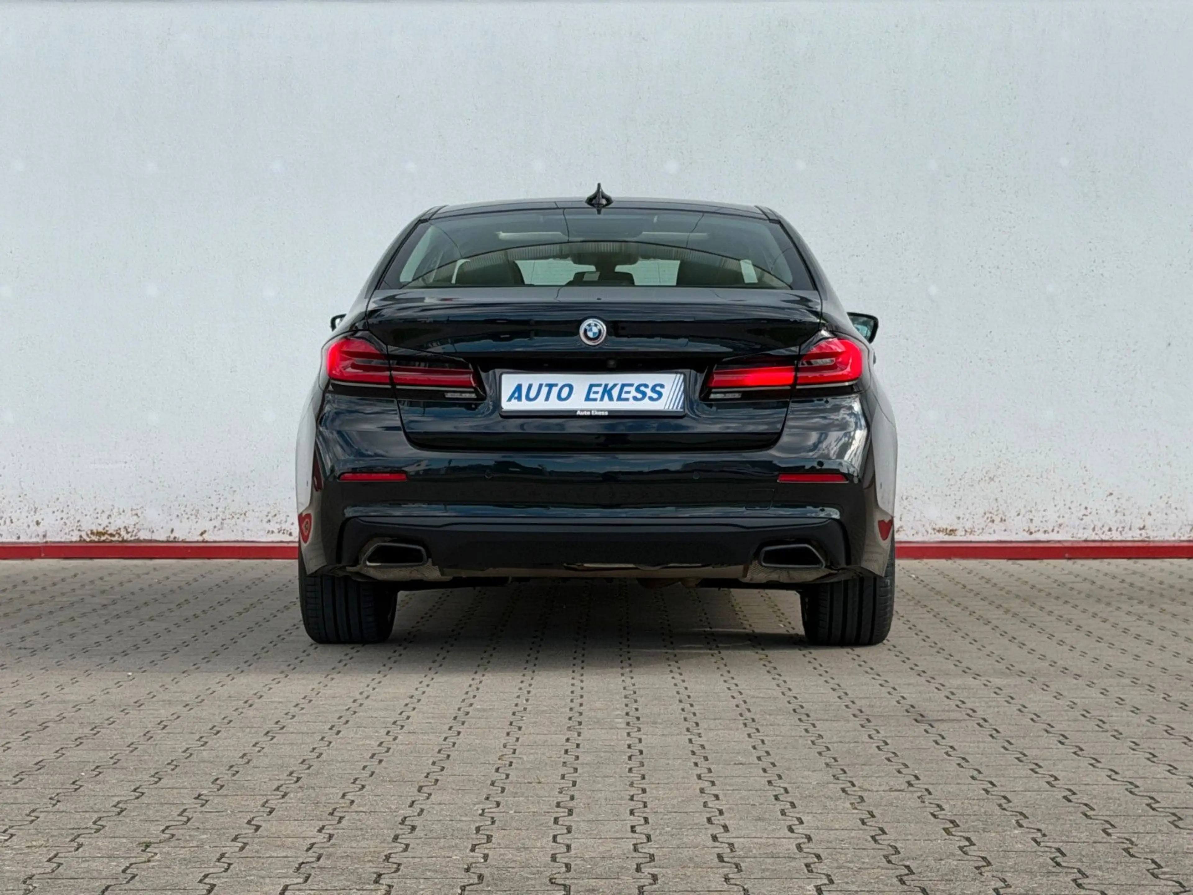 BMW 540 i xDrive Luxury Line ACC*HuD*AHK*STANDHEIZUNG — photo 6
