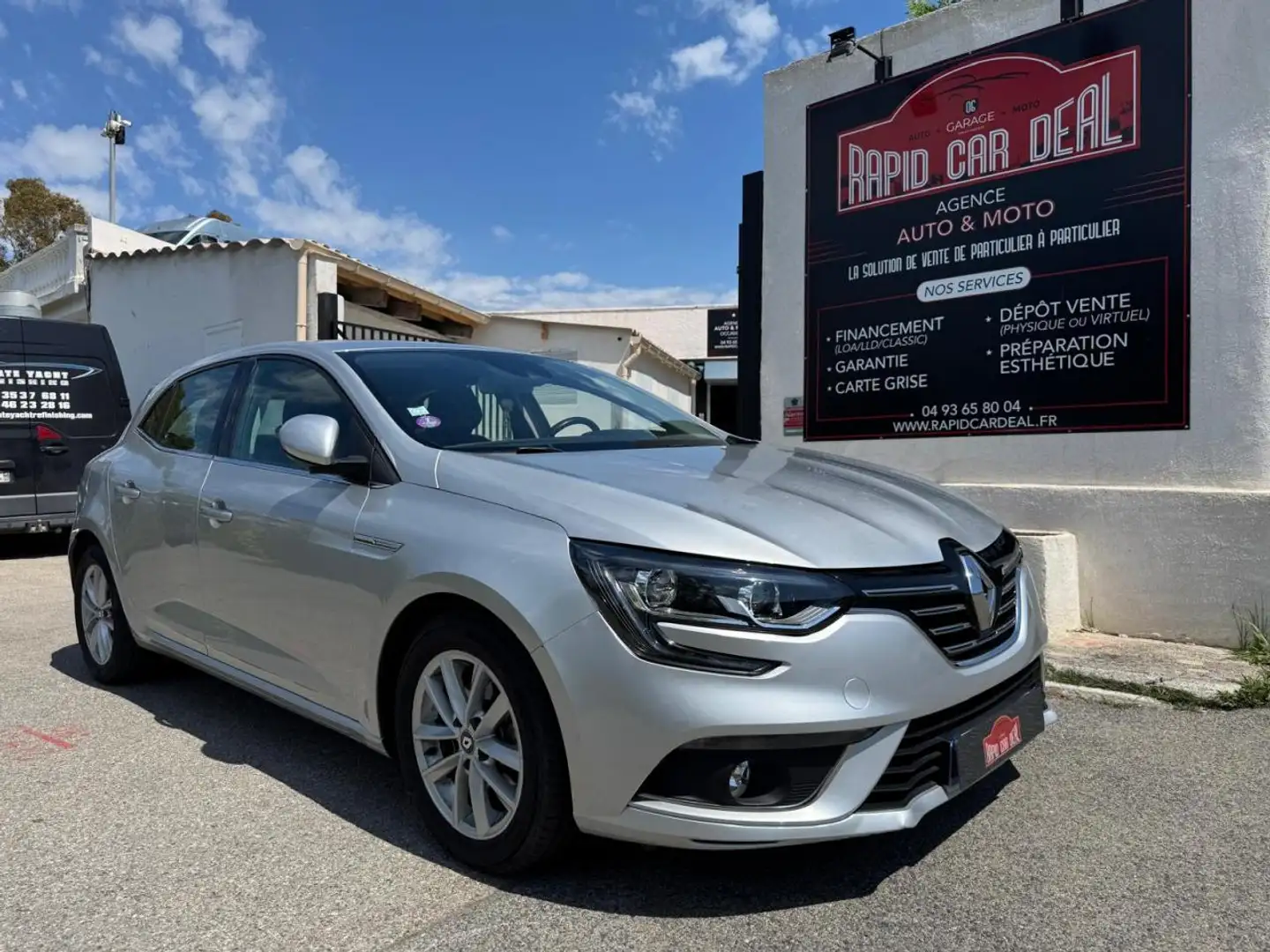 Renault Megane Mégane 1.2 Energy TCe - 130  IV BERLINE Zen Gris - 1