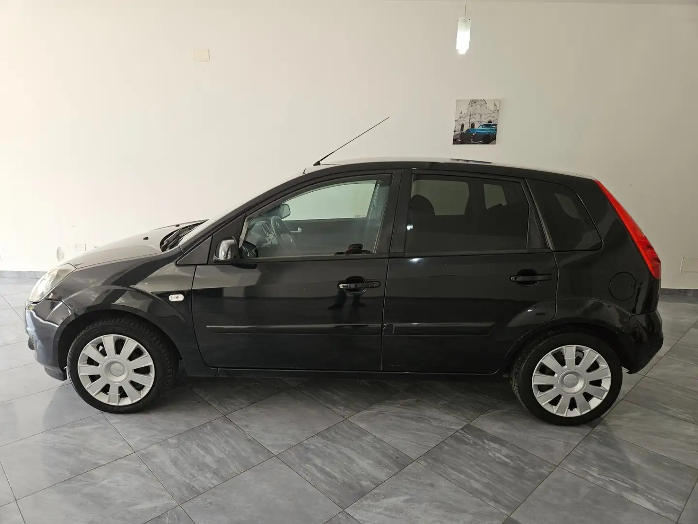 Ford Fiesta 1.4 TDCi 5p. Nero - 2