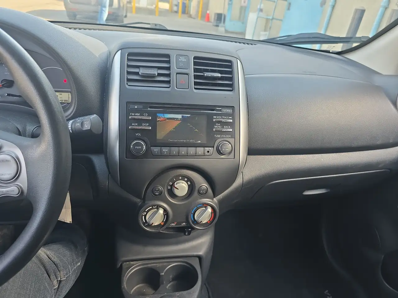 Nissan Micra снимка Nissan Micra