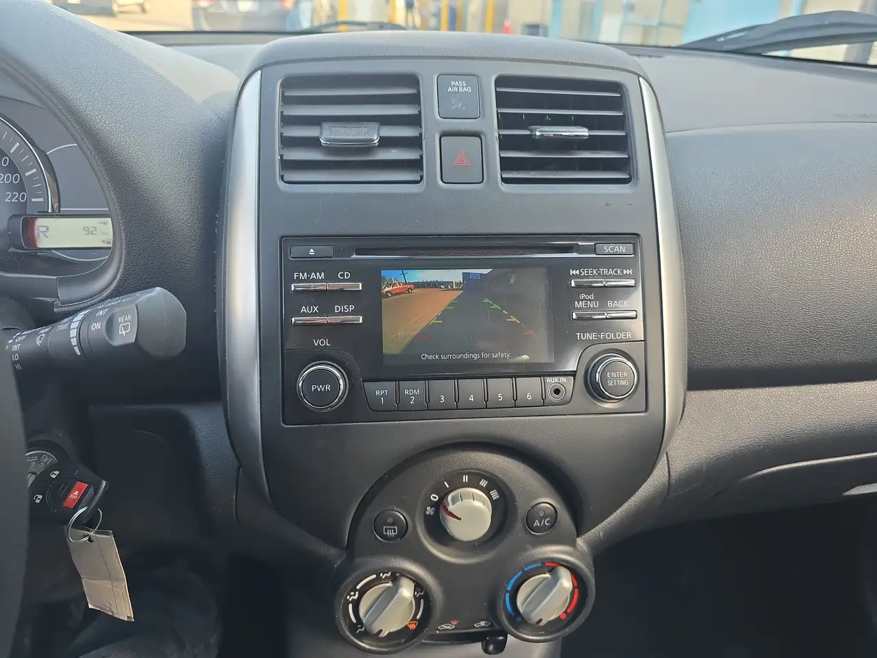 Nissan Micra снимка Nissan Micra
