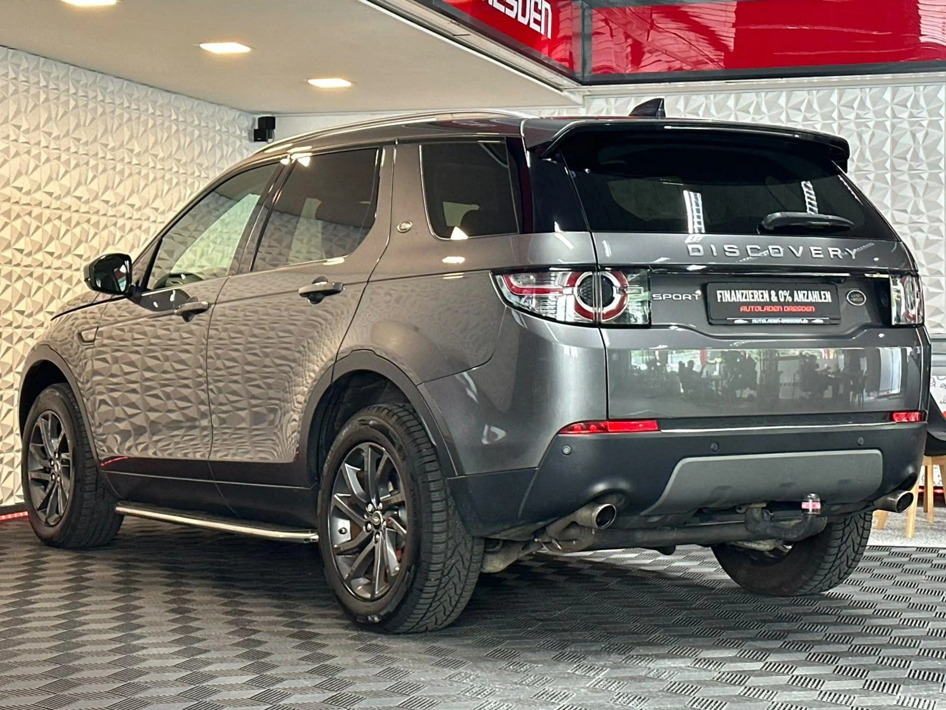 Land Rover Discovery Sport 2.0TD4 SE 4x4 PANO#XENON#CAM#AHK — photo 5