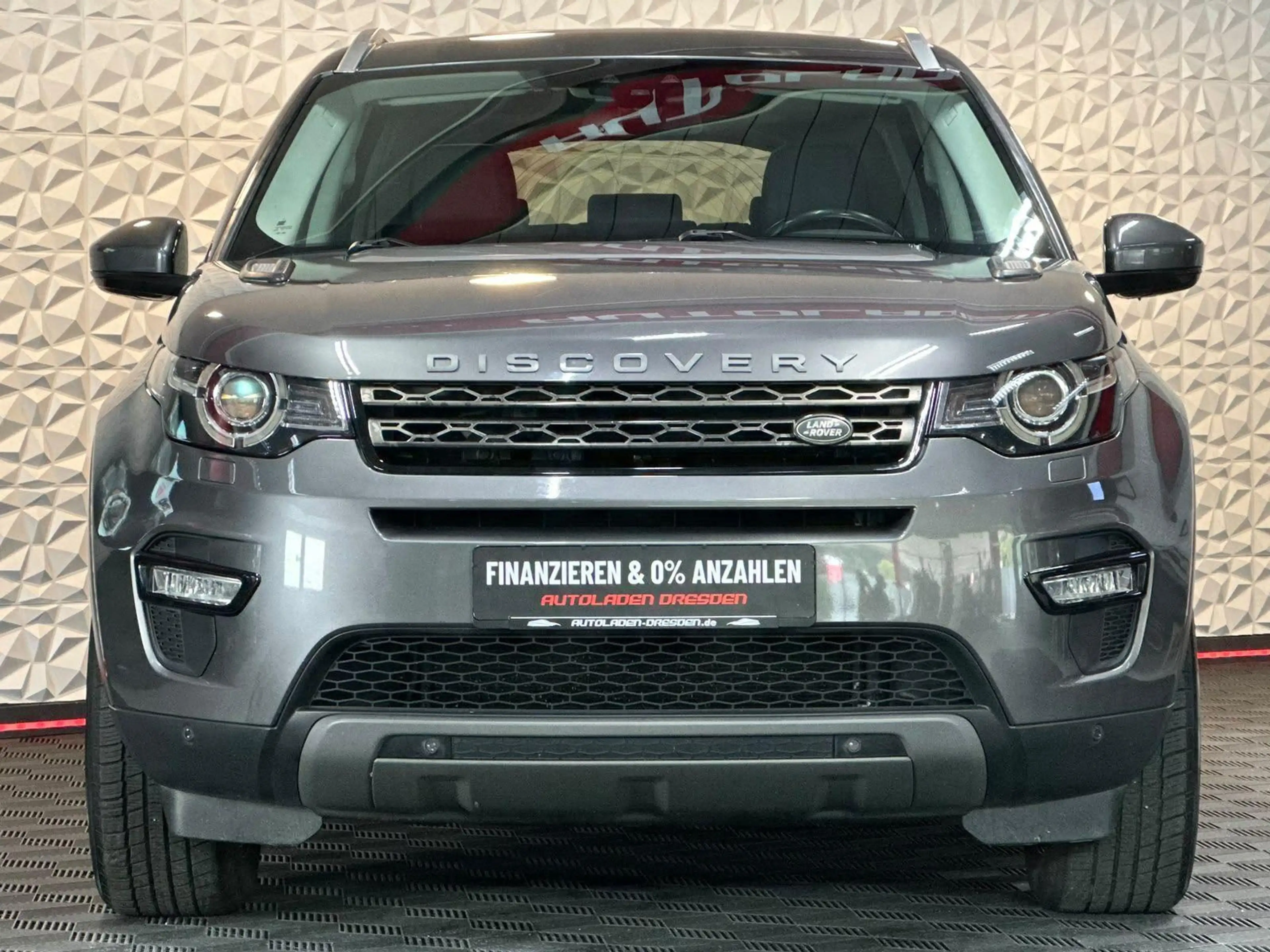 Land Rover Discovery Sport 2.0TD4 SE 4x4 PANO#XENON#CAM#AHK — photo 3