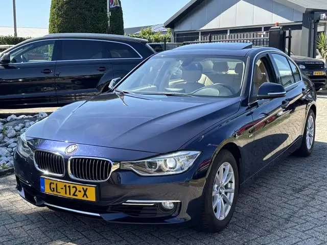 2015 BMW 3 Series in Blue for sale