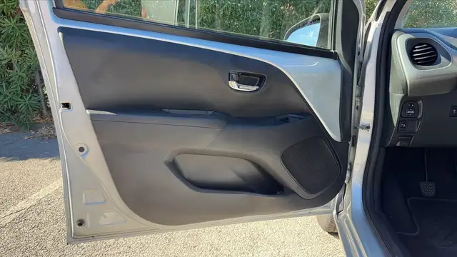 Peugeot 108 view 7